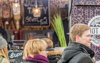 Street Food Kunden am Foodtruck Jack's Tasty