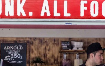 Foodtruck Verkaufsbereich Beschriftung